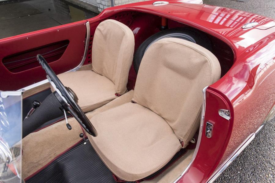Интерьер Alfa Romeo Giulietta Spider Veloce Competizione (750) 1956 года  (фото 17 из 38)